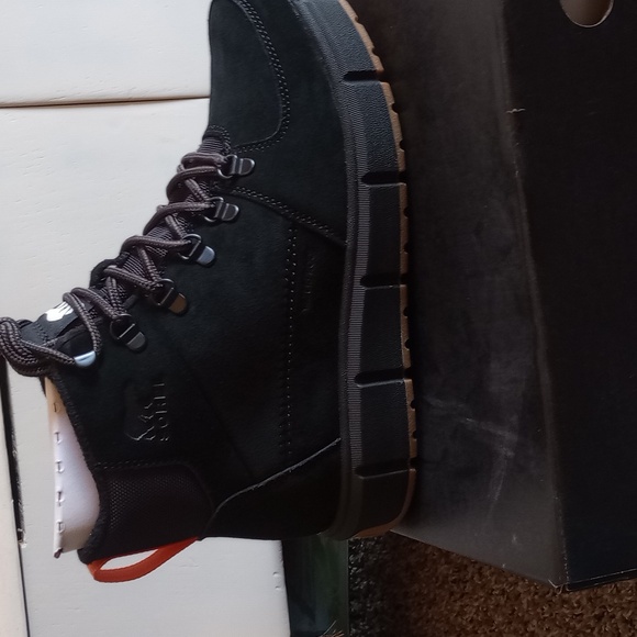 NWT Sorel Mens Boot 8.5 - Picture 3 of 6